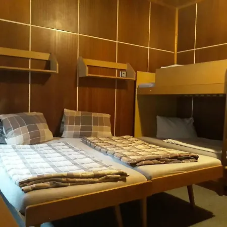 Chata Na Papirne Guest house